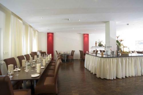 Hotel Kattenbusch Люденшайд Экстерьер фото